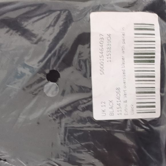 Extro & Vert oversized Blazer with panel size 8 black in color - Picture 2 of 3